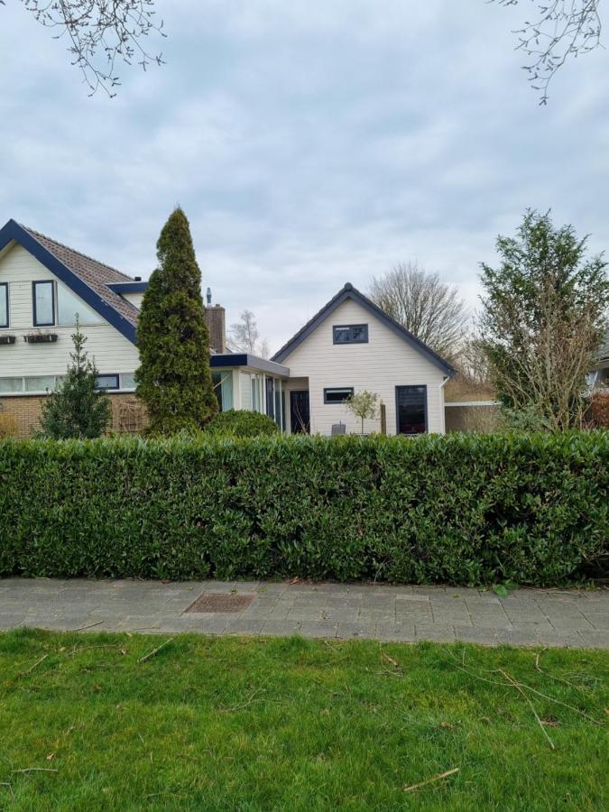 Logement De Garage Sneek Exterior foto