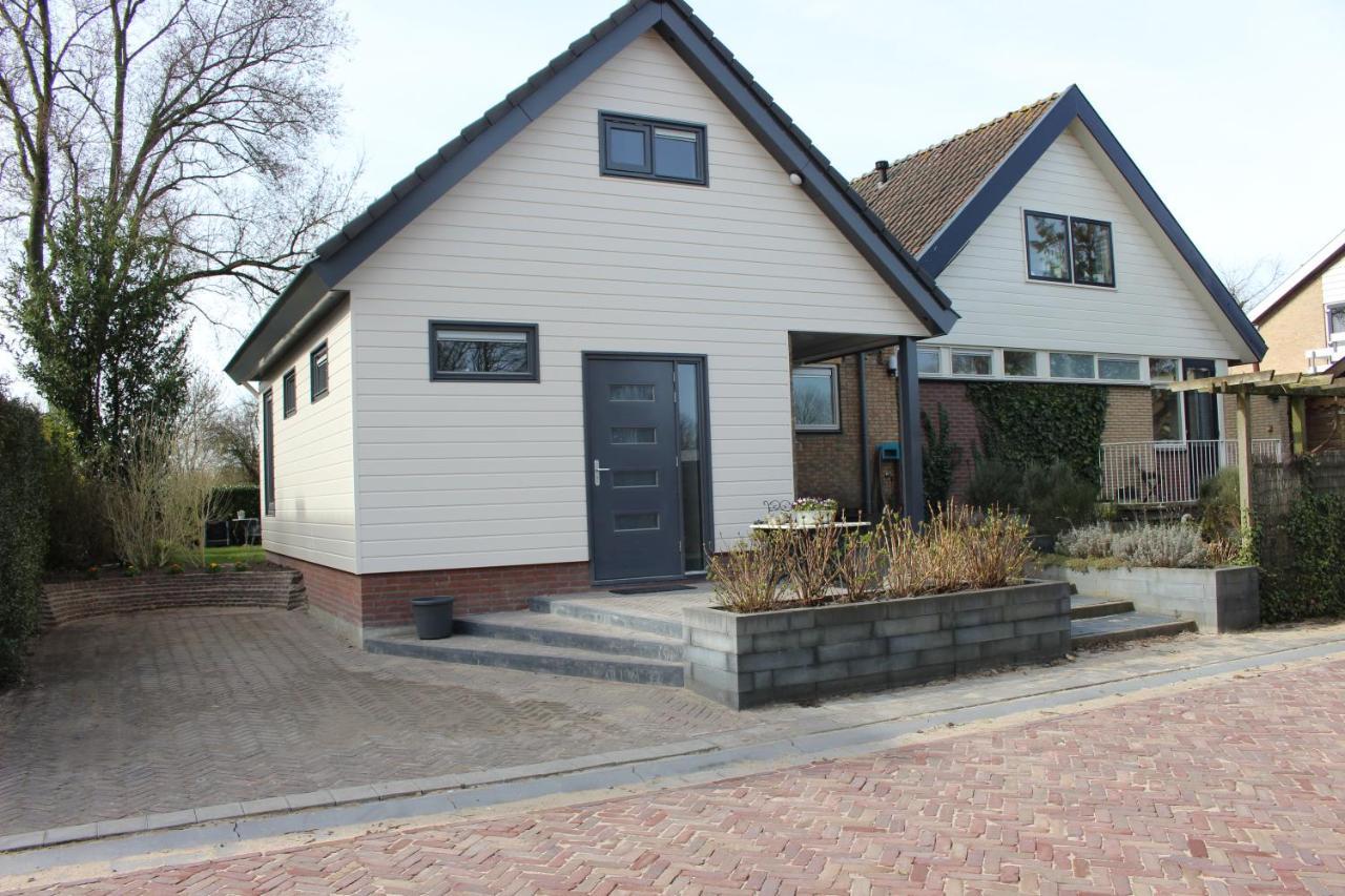 Logement De Garage Sneek Exterior foto