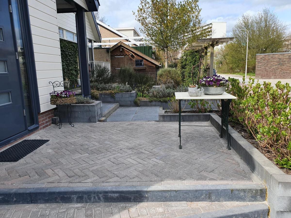 Logement De Garage Sneek Exterior foto