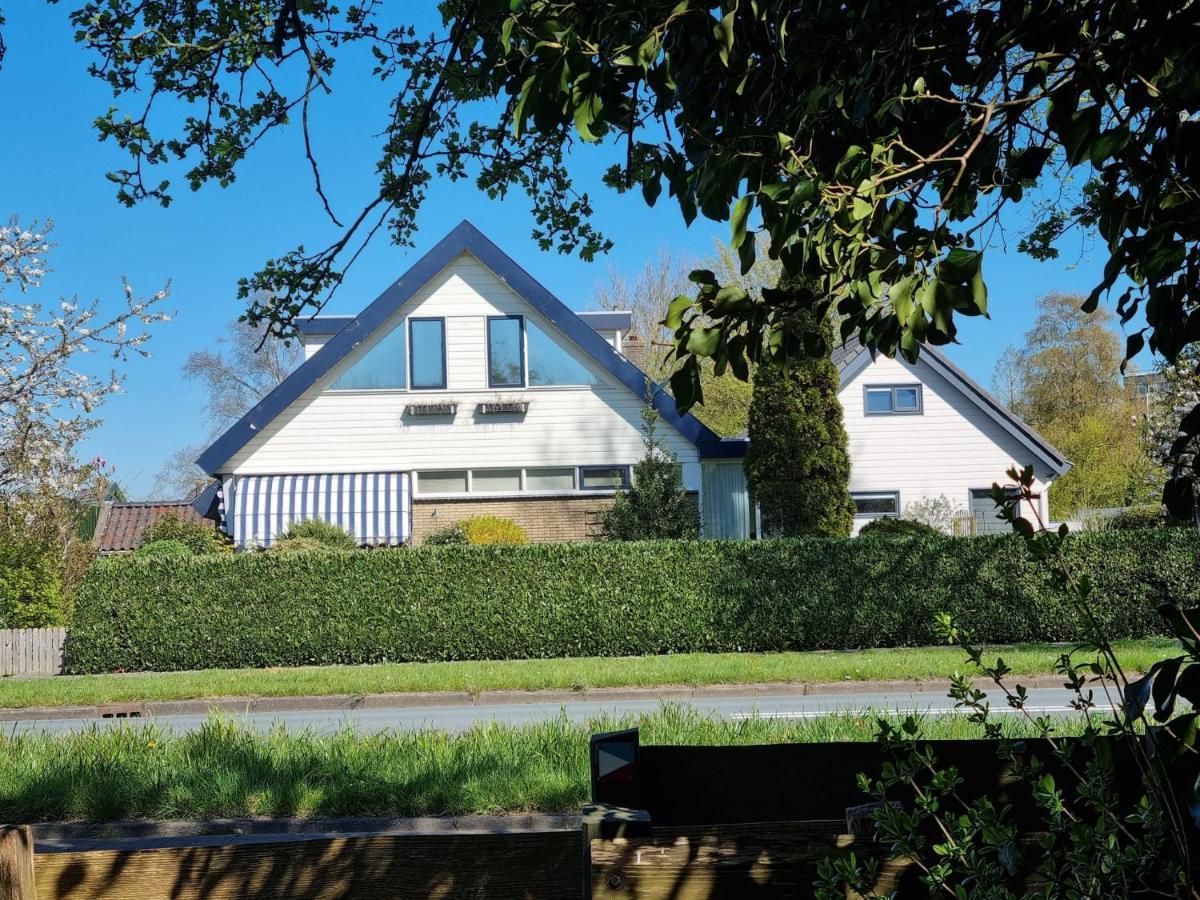 Logement De Garage Sneek Exterior foto